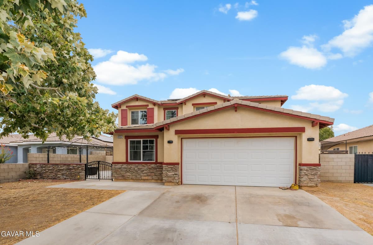 45554 Robinson Drive