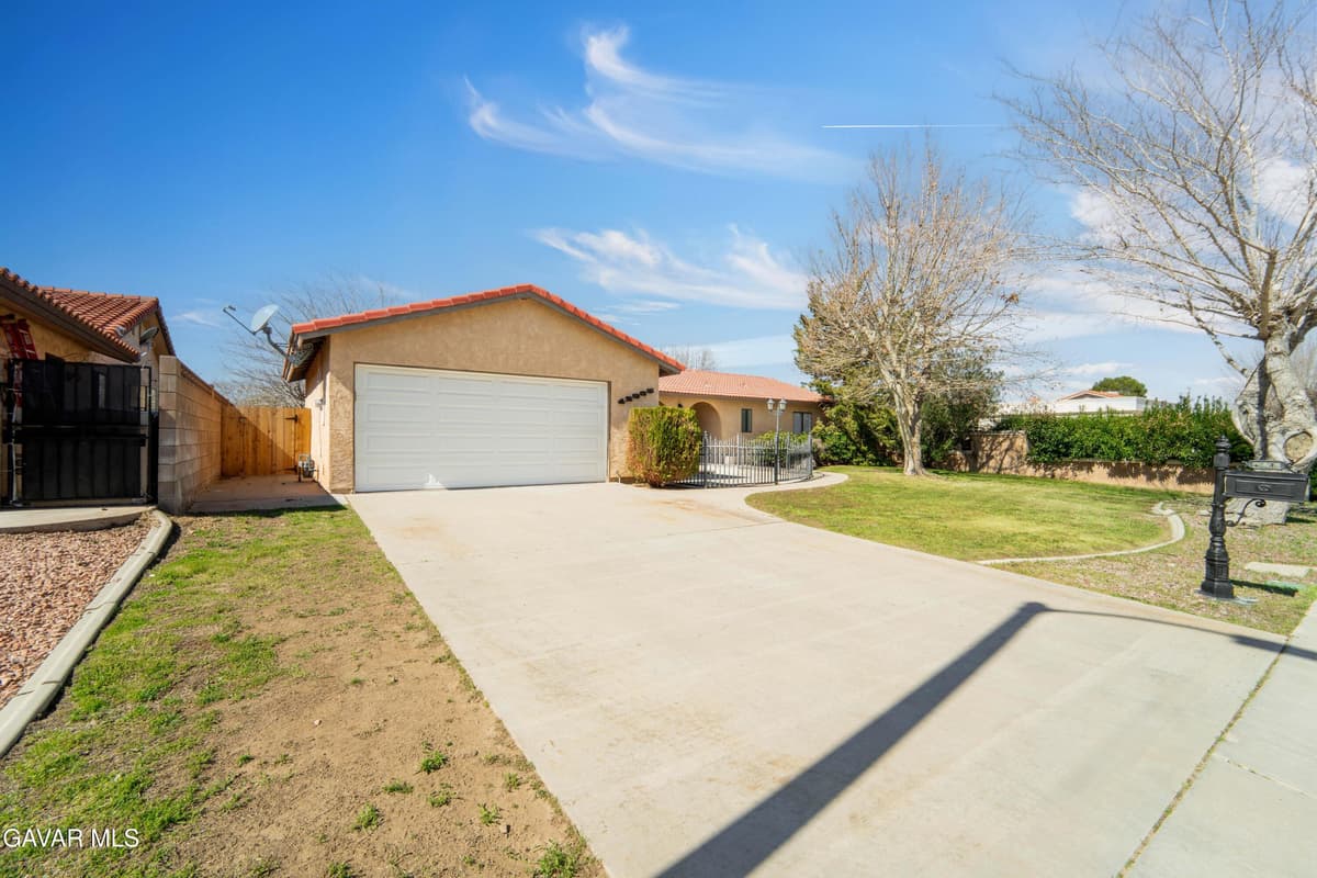 42865 Normandy Lane