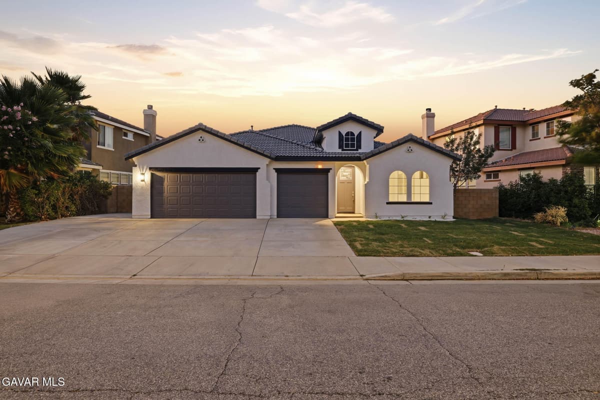 3727 Club Rancho Drive