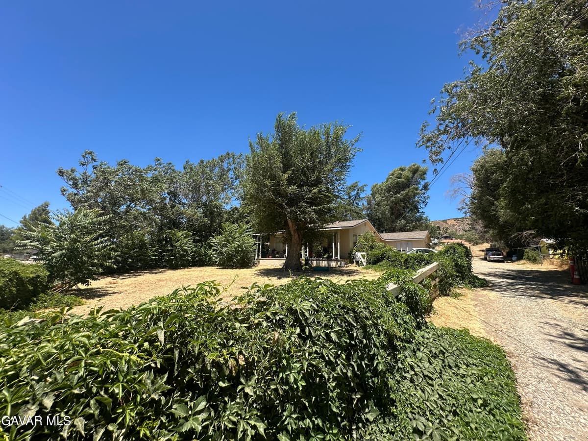8805 Elizabeth Lake Road