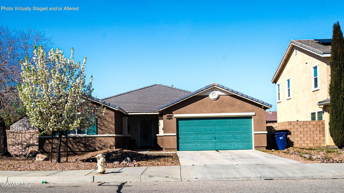 3525 E Avenue J3