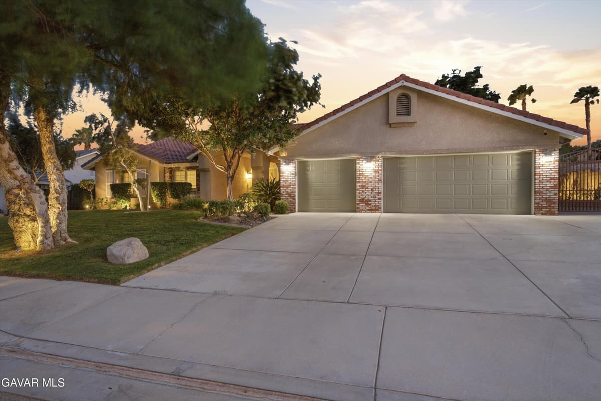 4520 Otter Court