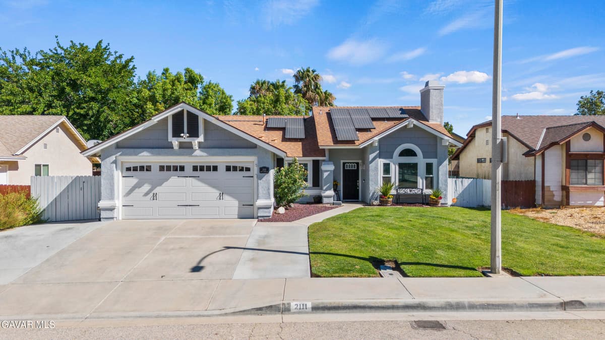 2111 W Avenue K9