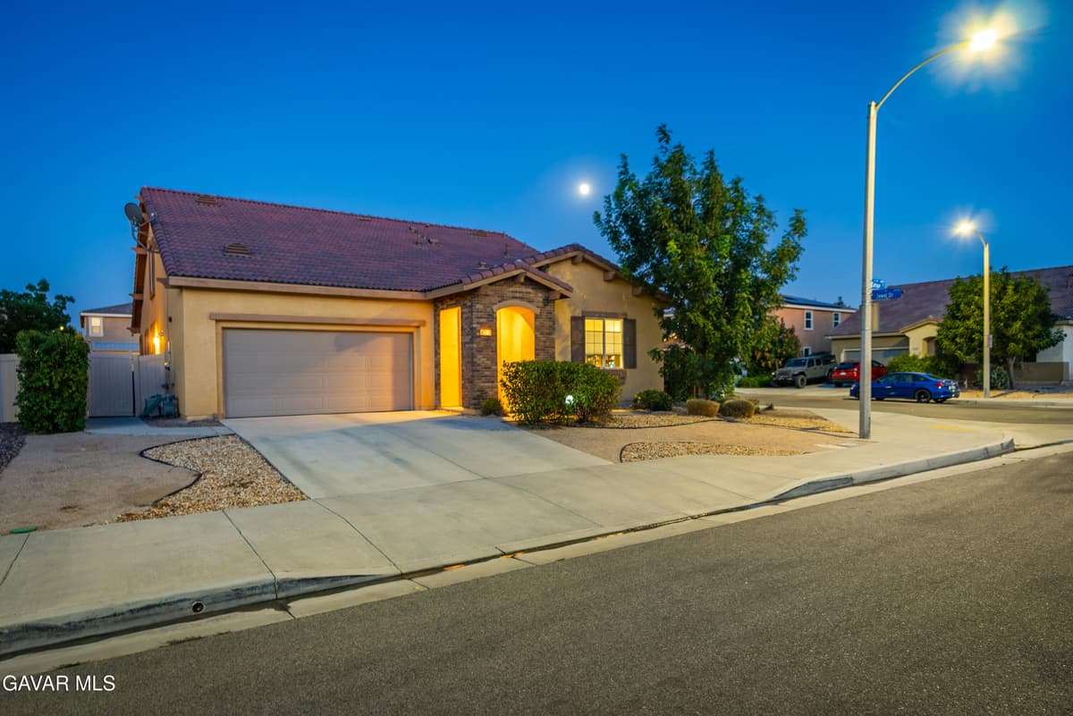 43846 Catsue Place