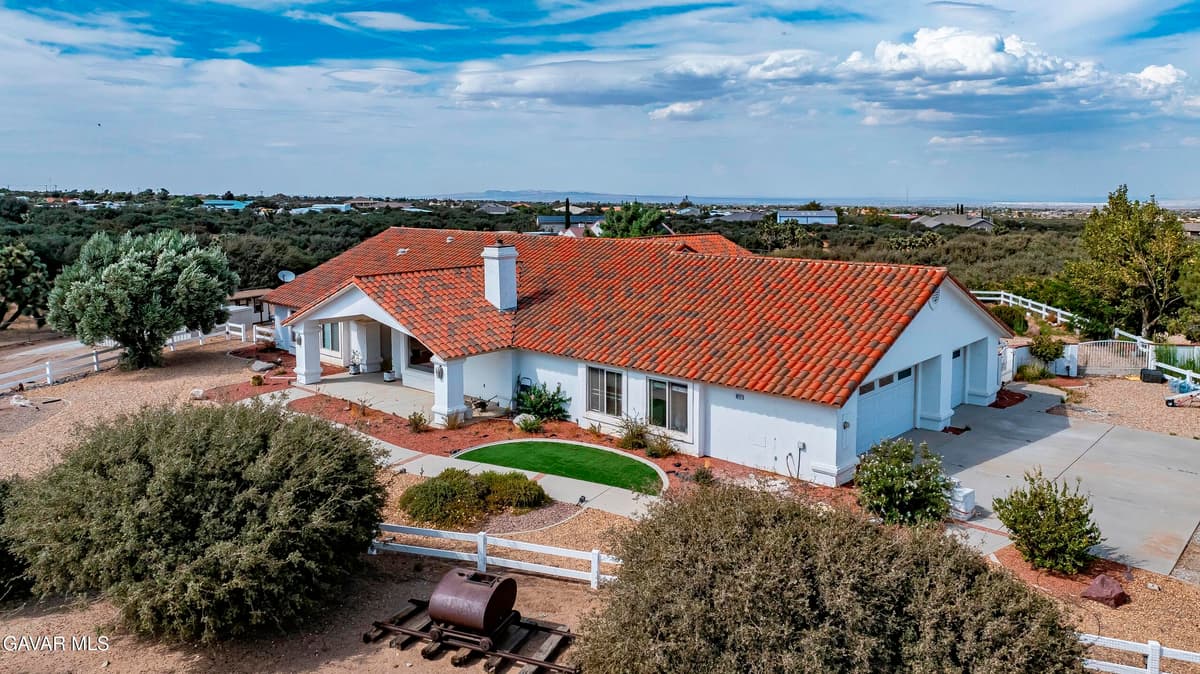 9222 Rattlesnake Road