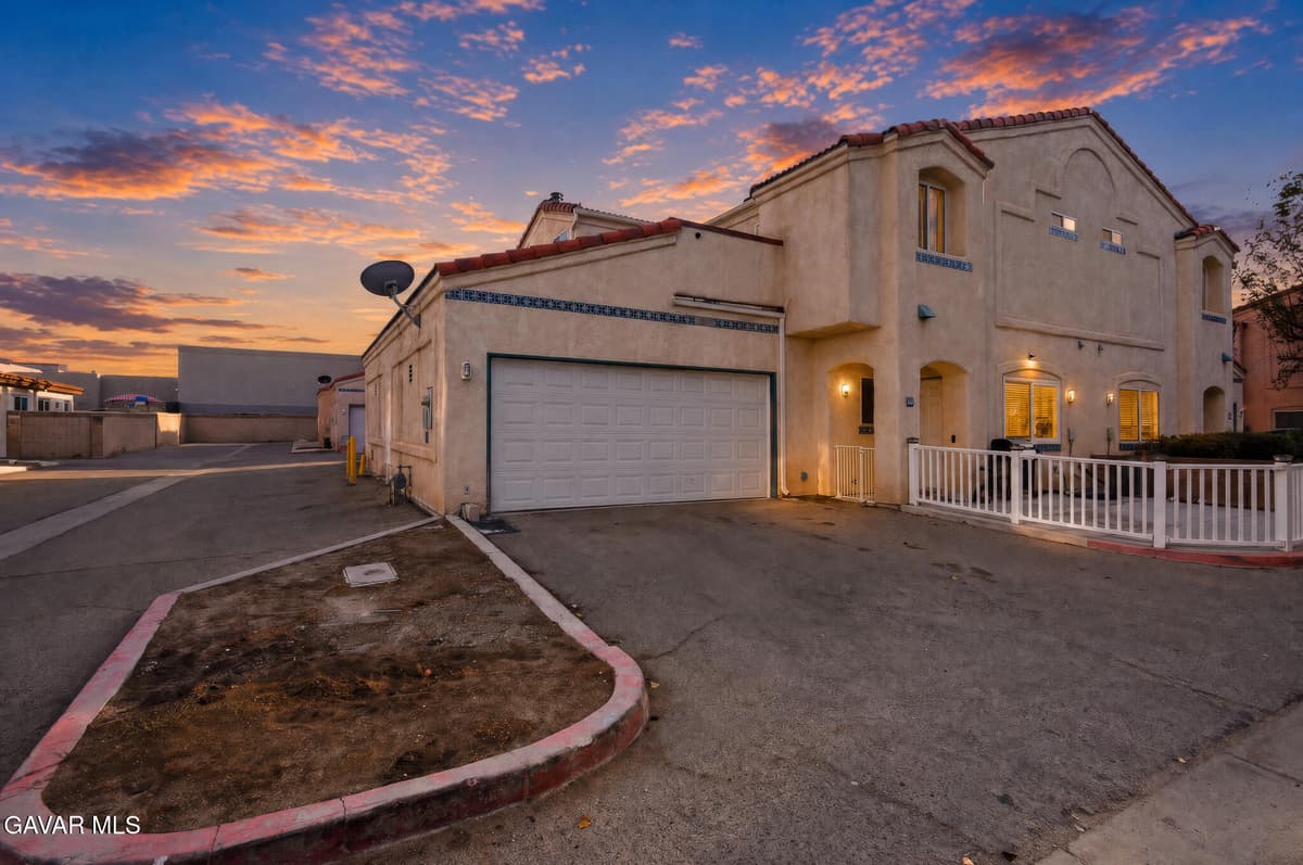 2320 E Avenue Q4
