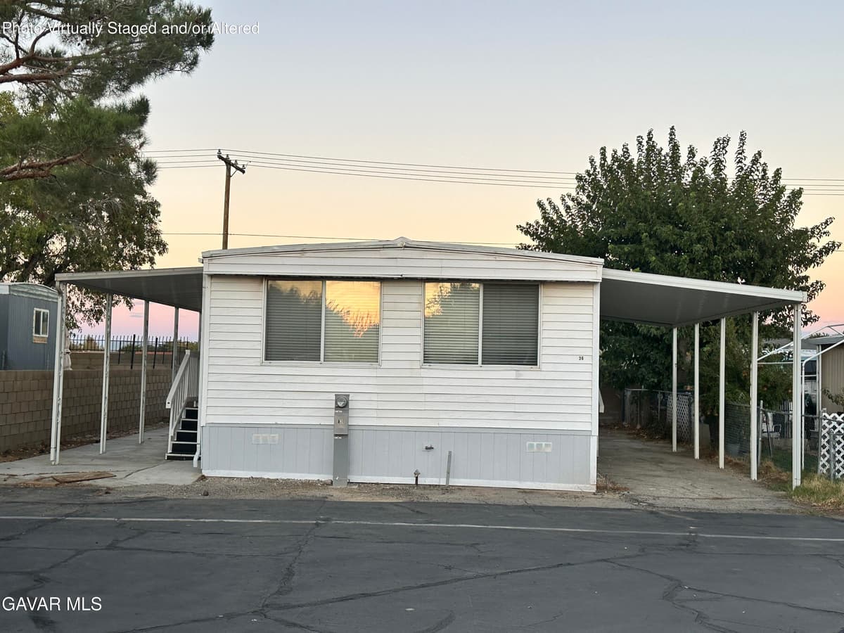 1449 E Avenue I