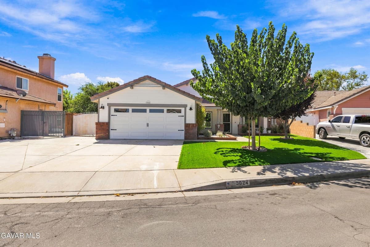 3024 Holline Court