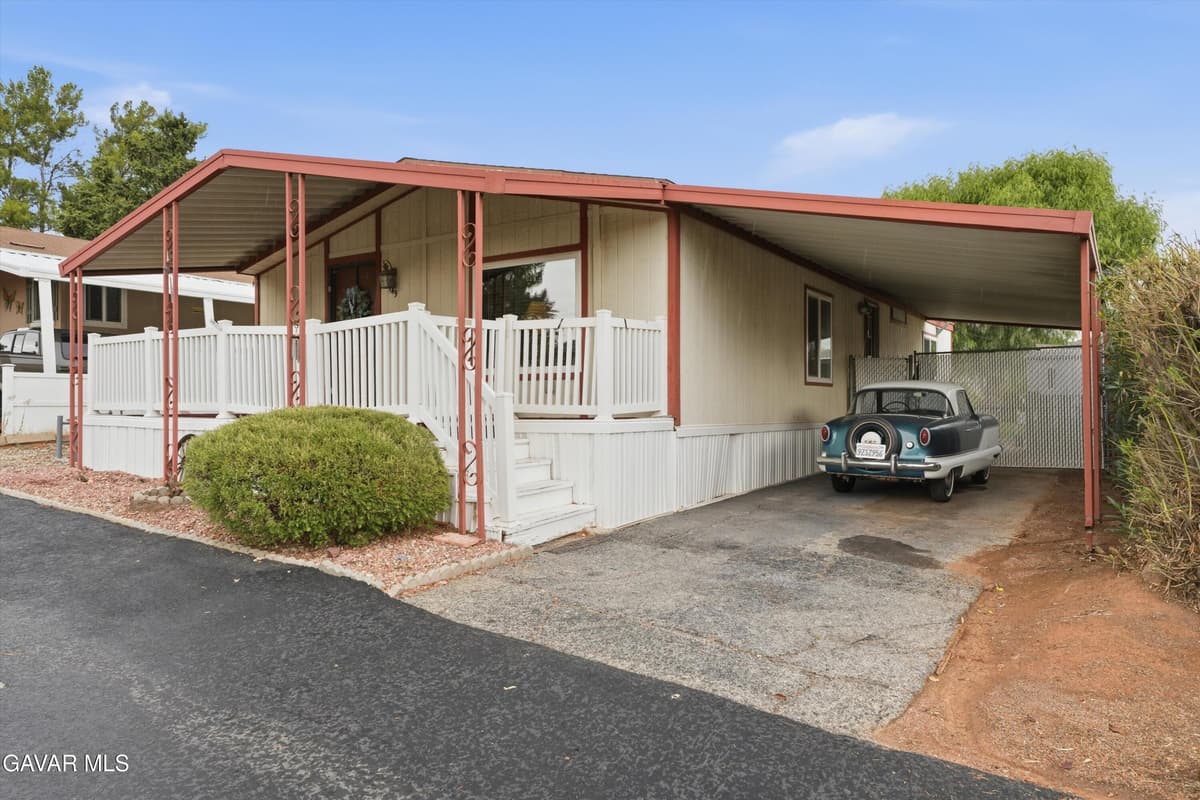 2501 Sierra Highway