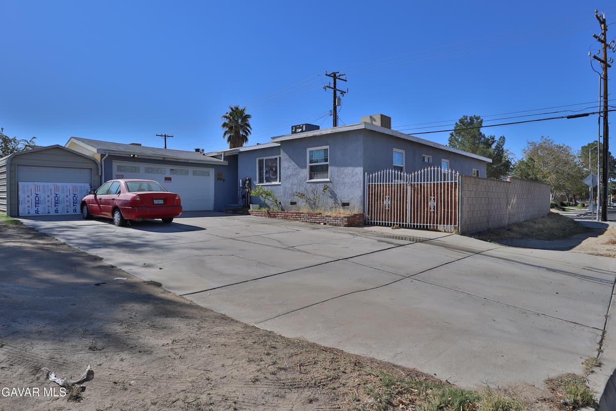 830 W Avenue J4