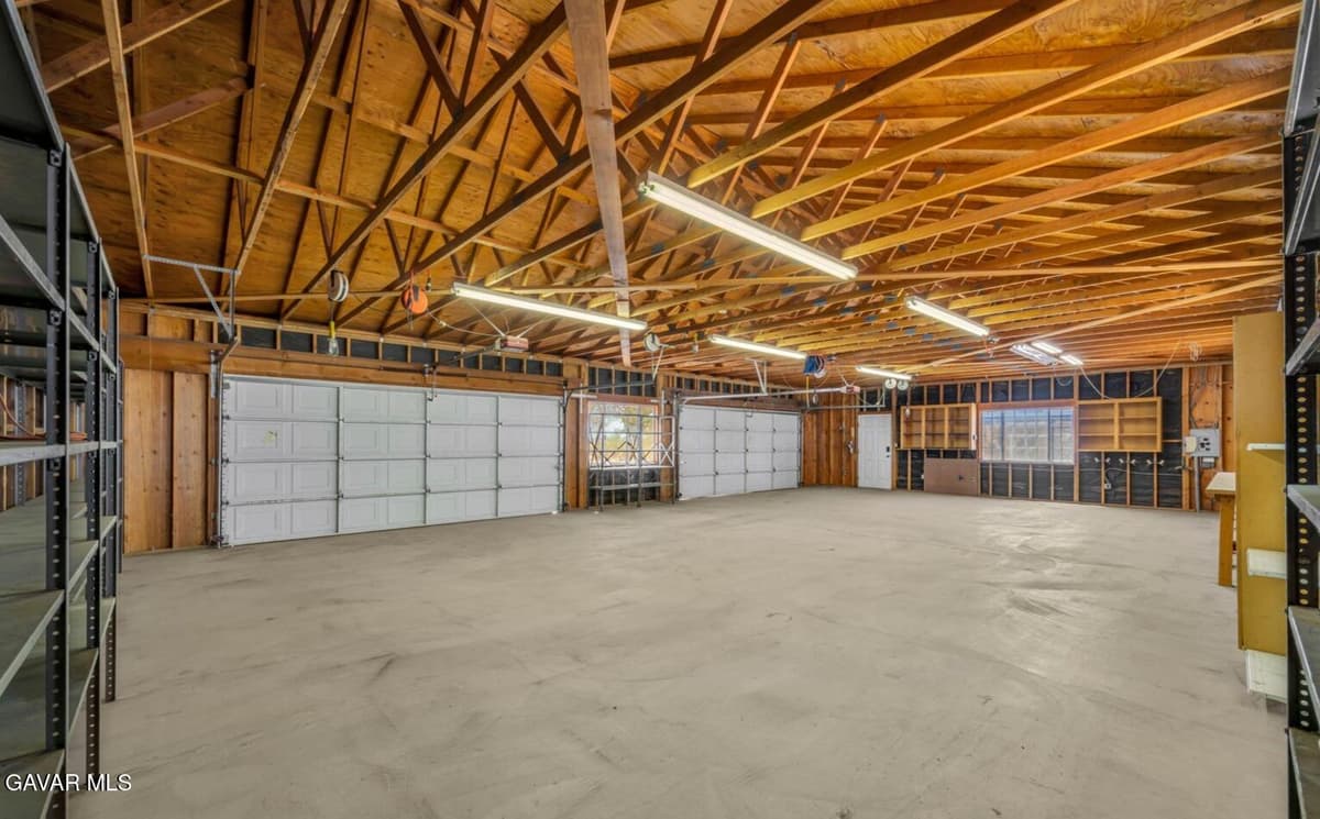 8327 W Avenue I