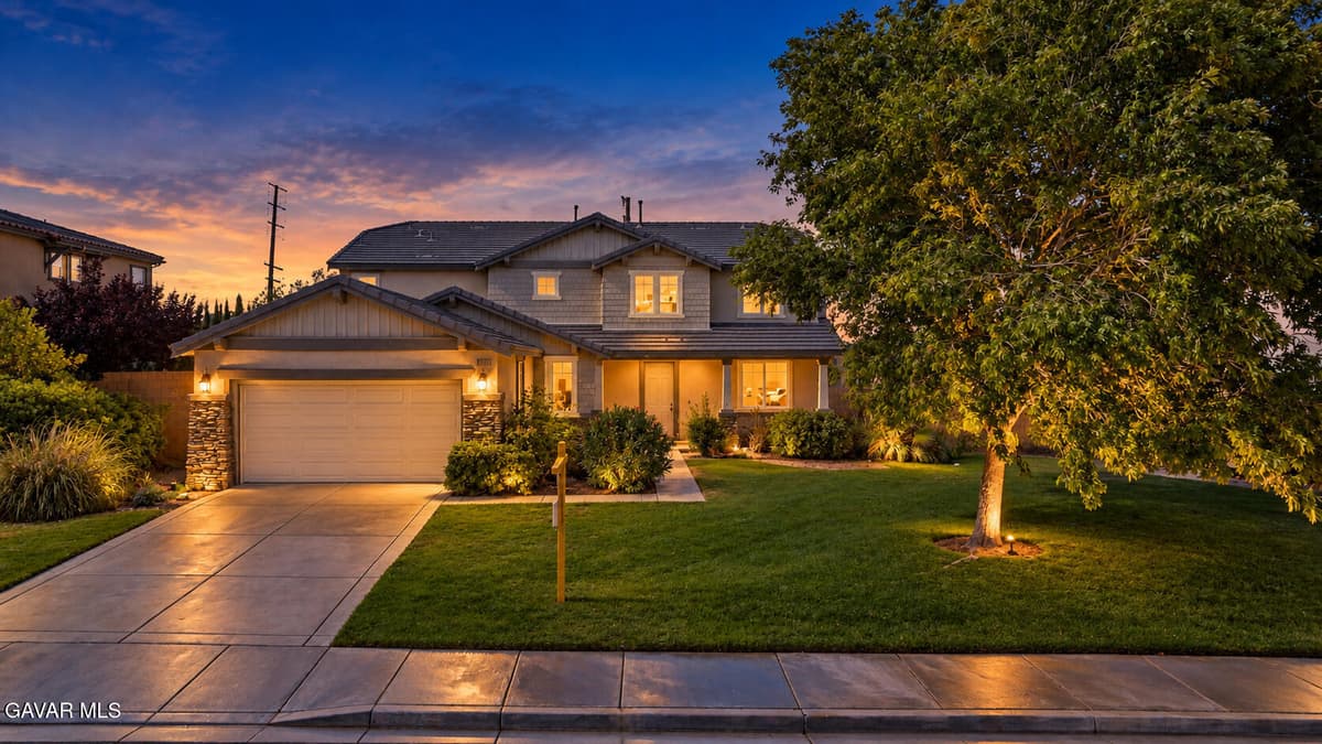 6727 Miramar Lane