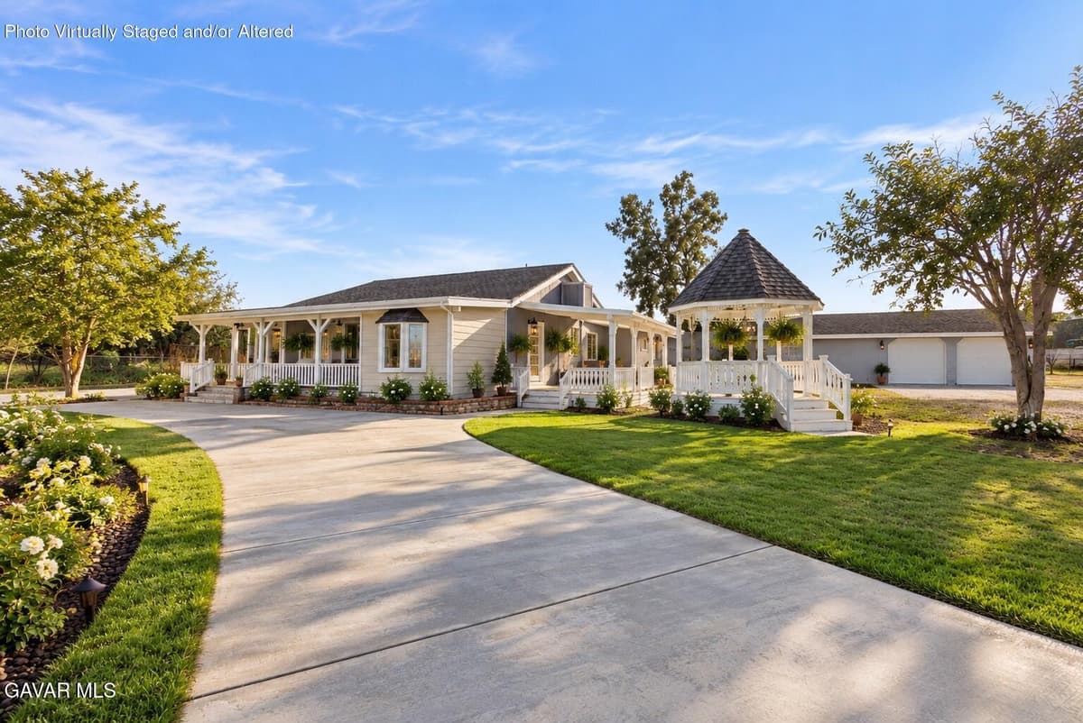2232 W Avenue M4
