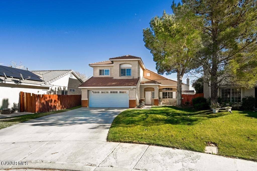 45664 Balmoral Court
