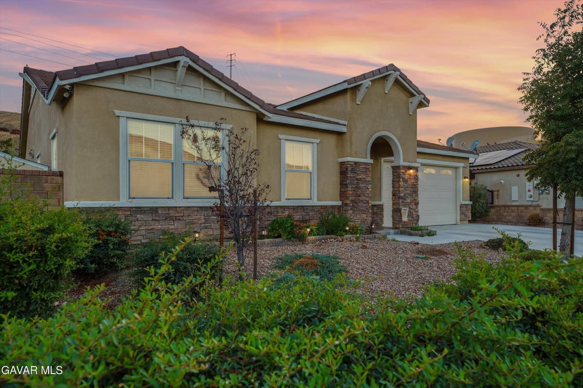37306 Paintbrush Drive