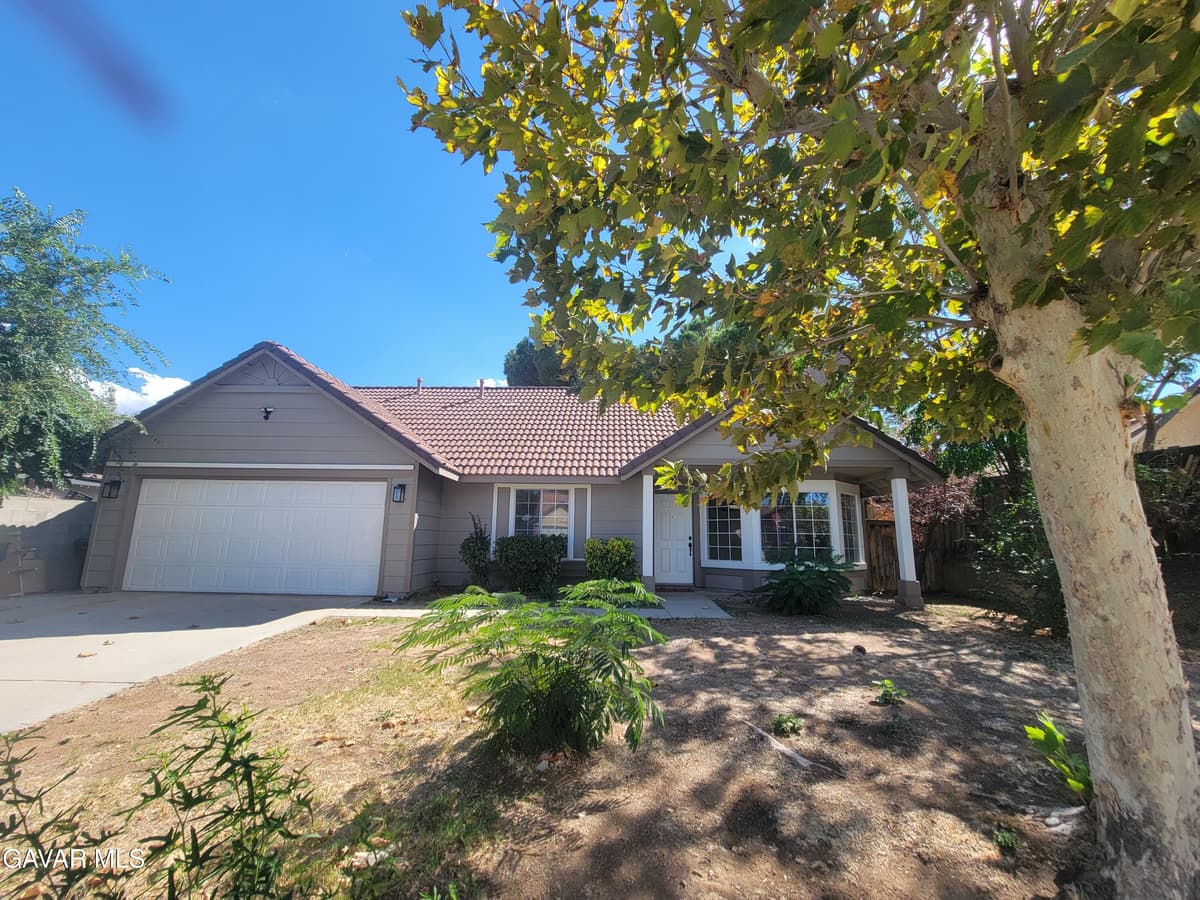 556 E Ivy Drive