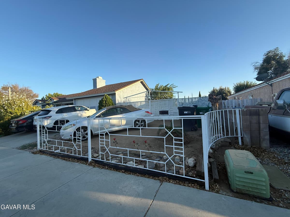 1816 E Avenue R-4