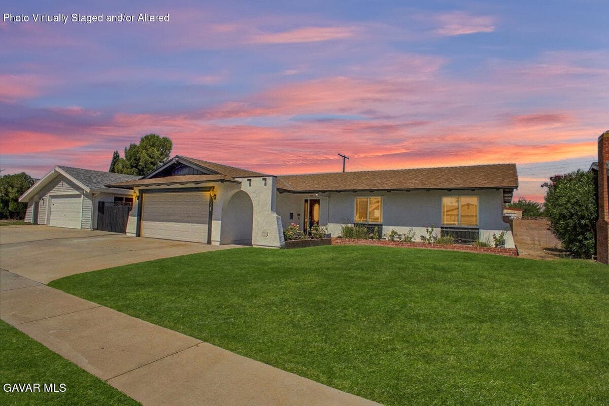 2535 E Avenue R3