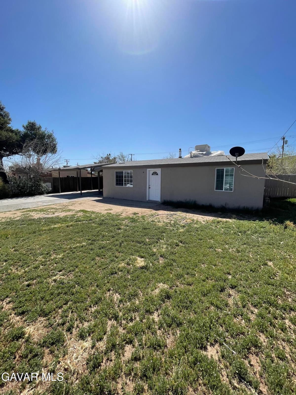1110 W Avenue P14 Drive