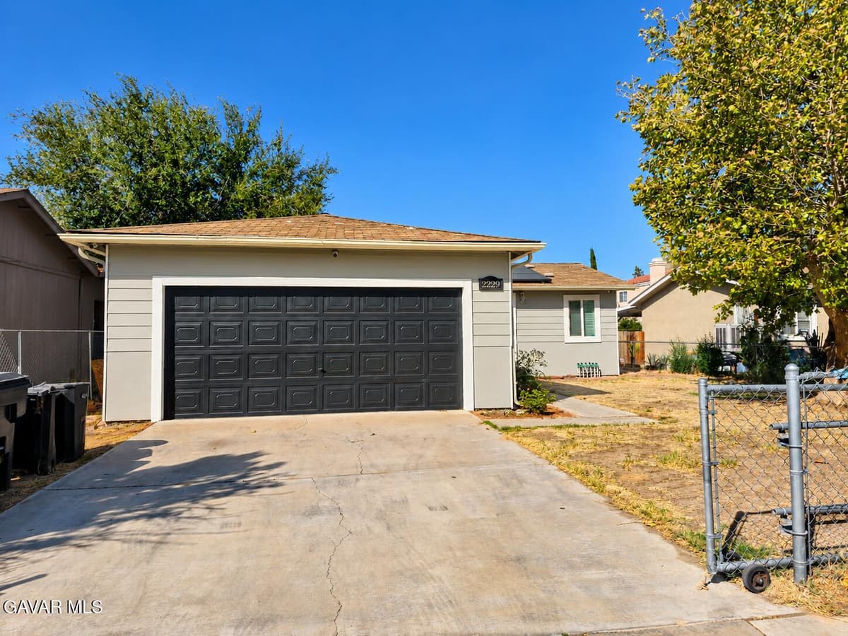 2229 Rosewood