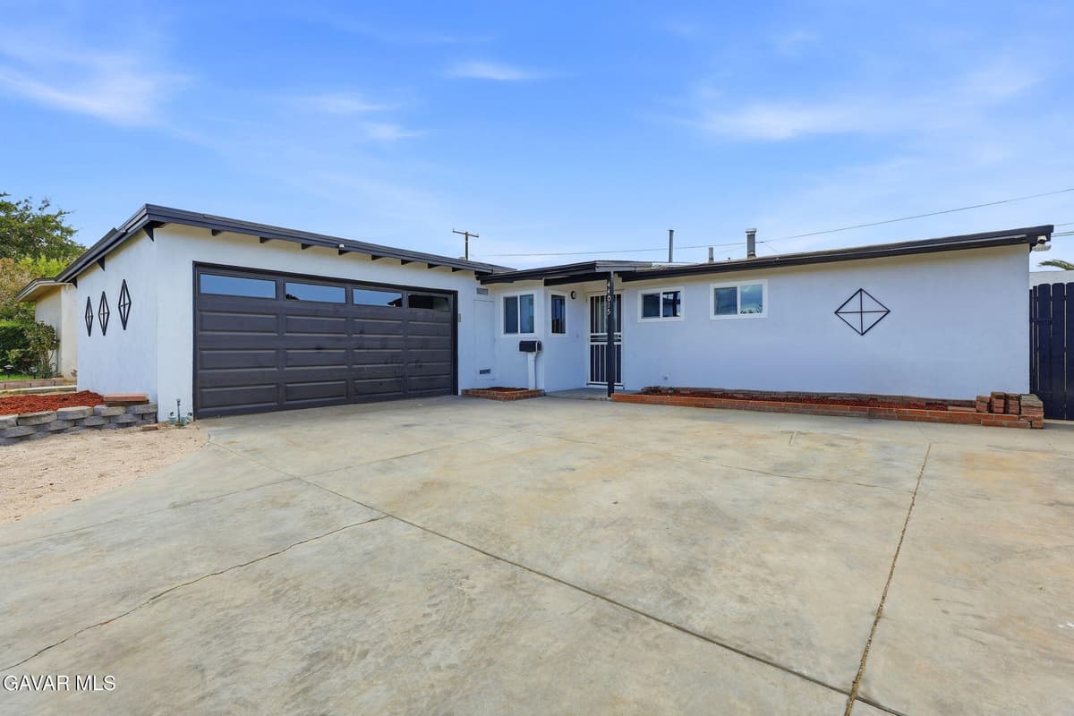 44015 3rd Street