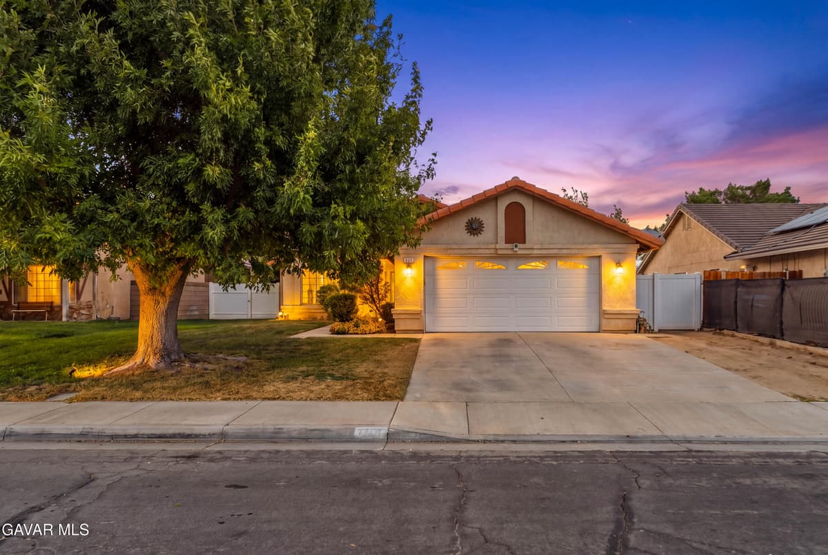 2811 La Vida Drive