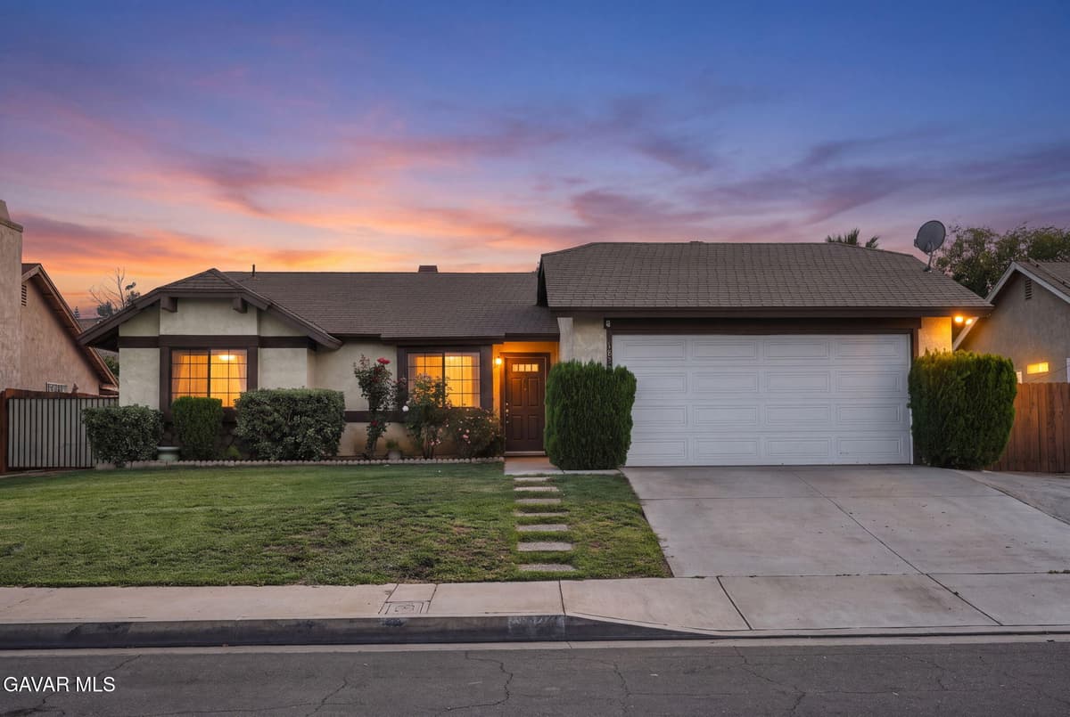1820 E Avenue R10