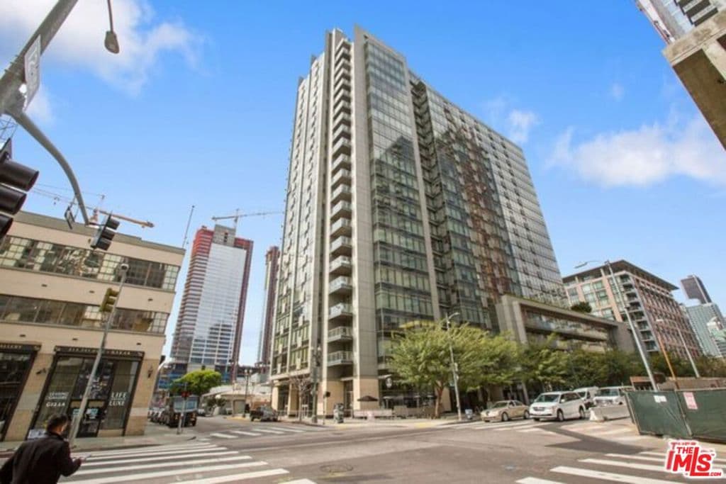 1155 S GRAND Avenue 1012