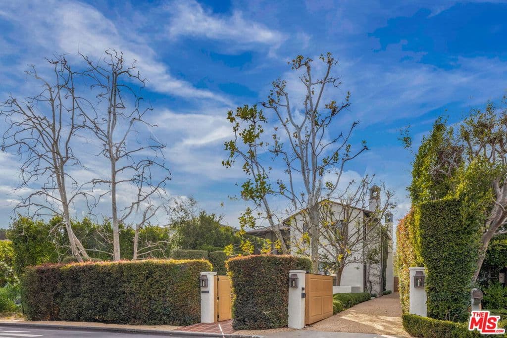 131 S Carmelina Avenue