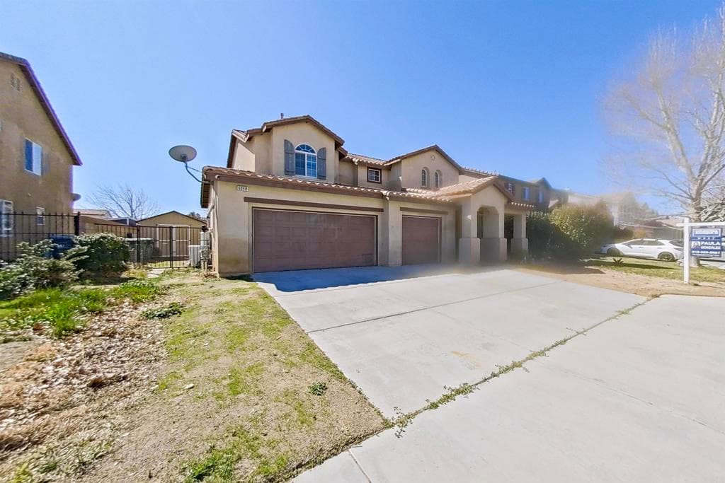 6048 Oak Fence Lane