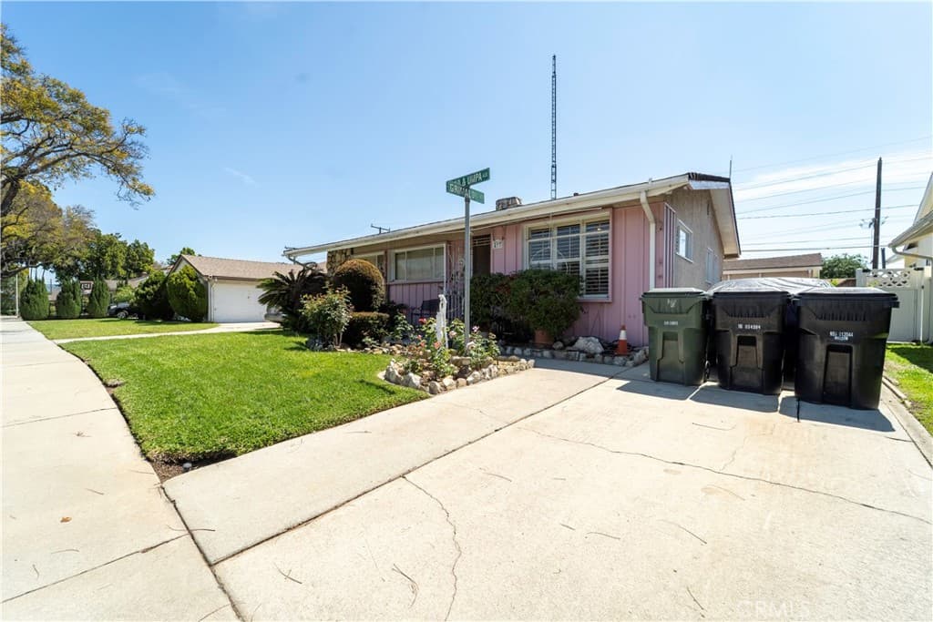 217 Dochan Circle