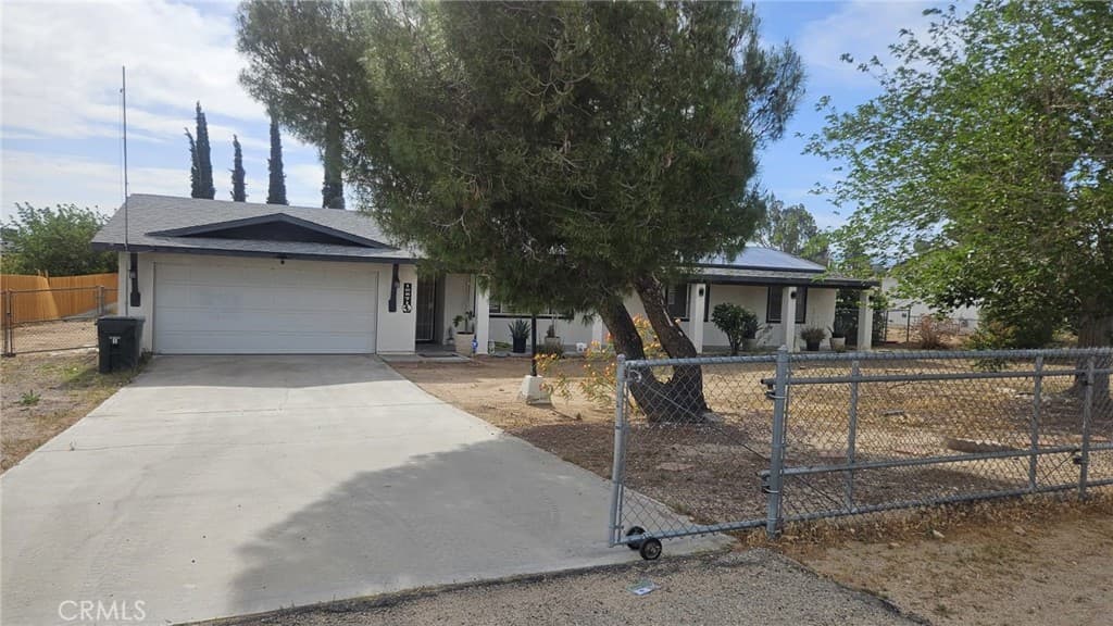 10671 Pinon