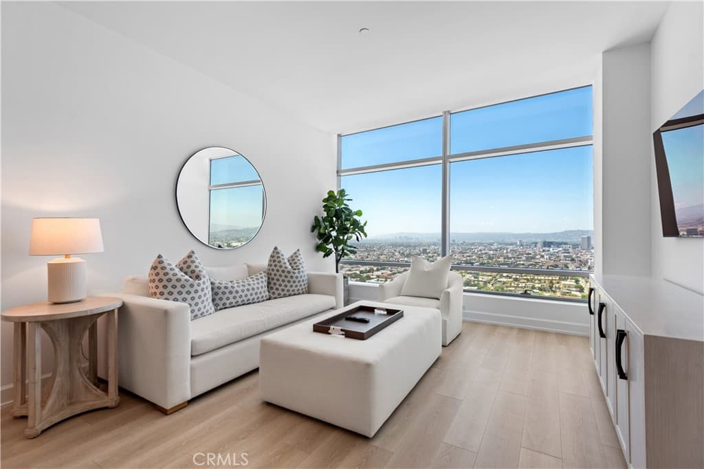 900 W Olympic Boulevard 34F