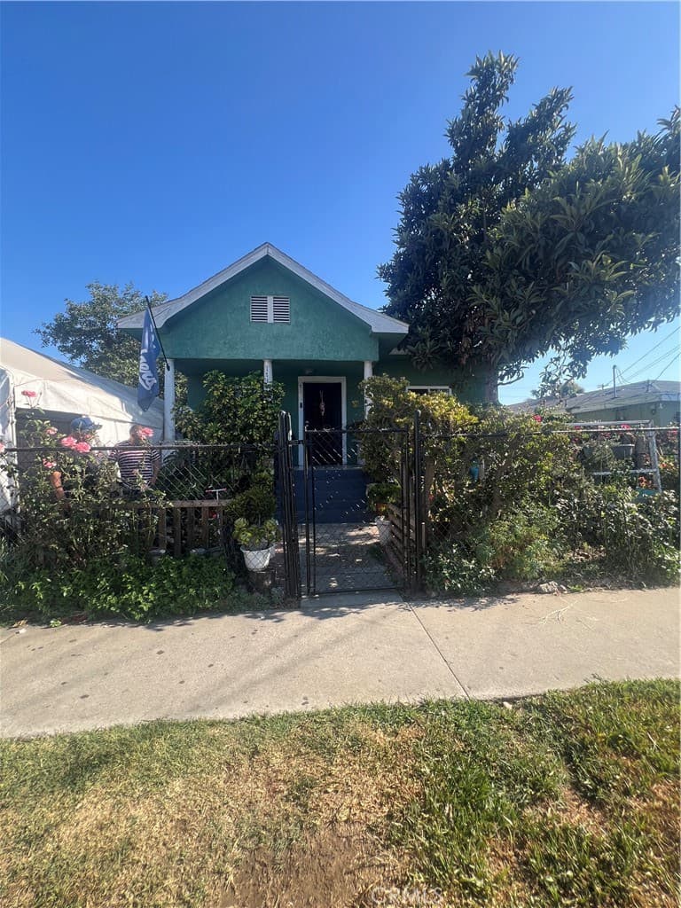 1734 E 63rd Street