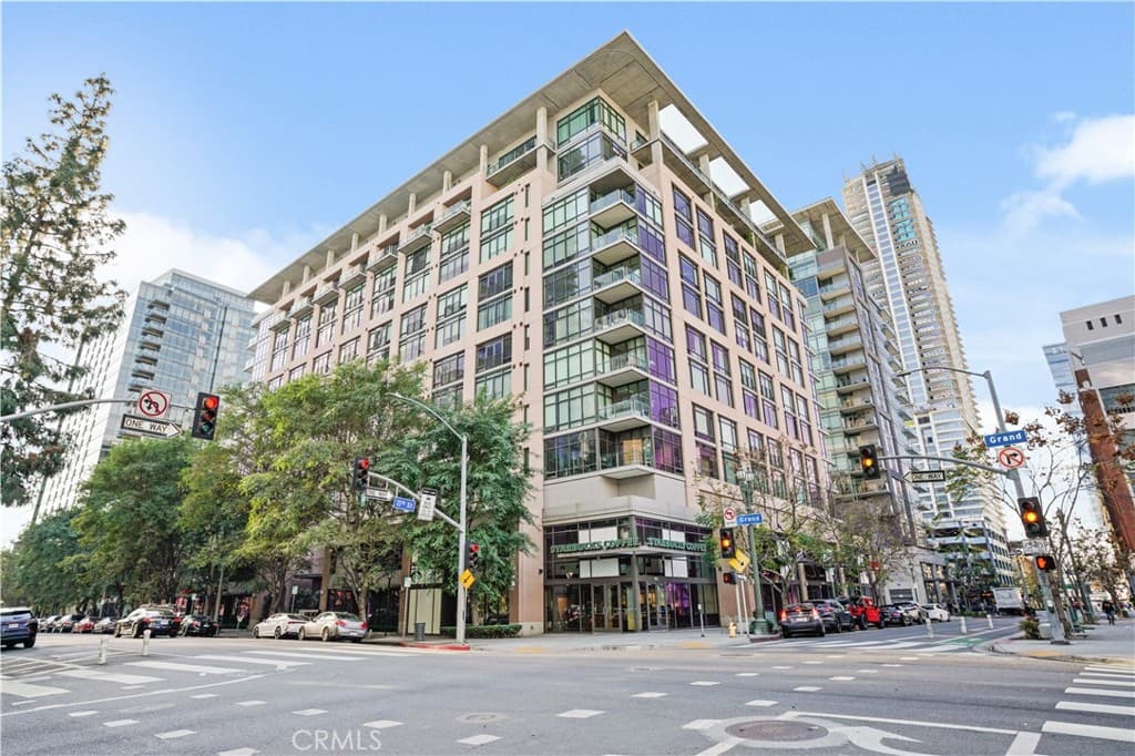 1111 S Grand Avenue 702