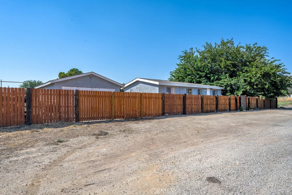 1120 Harold Ash Avenue