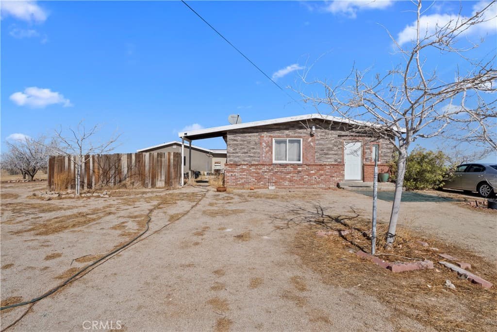 19825 E Avenue F8