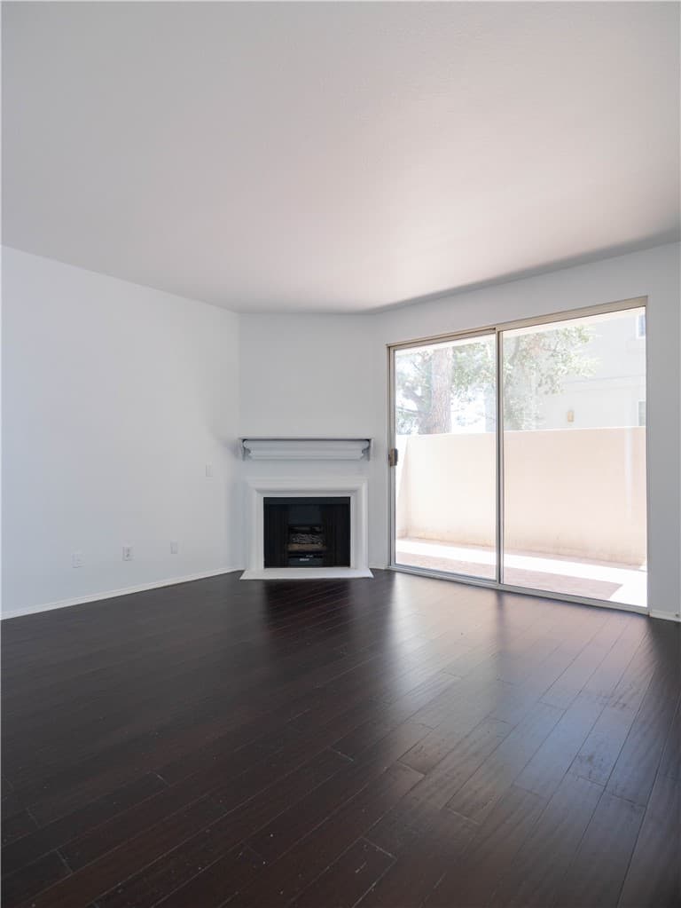 2823 W Ave K-12