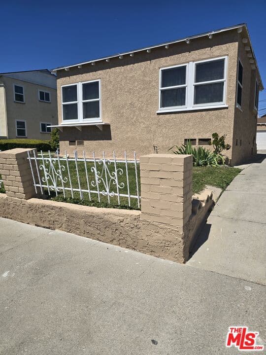 8464 Byrd Avenue