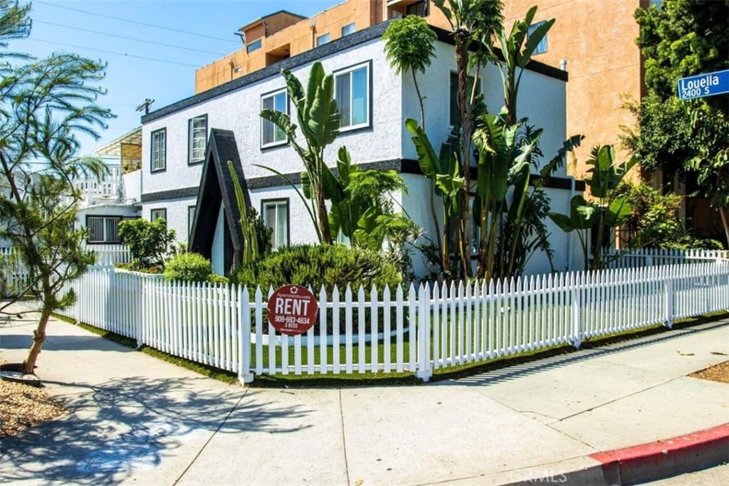 2403 Louella Avenue