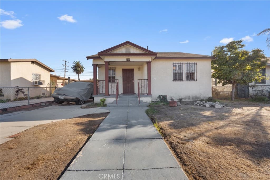 1122 W 77th Street