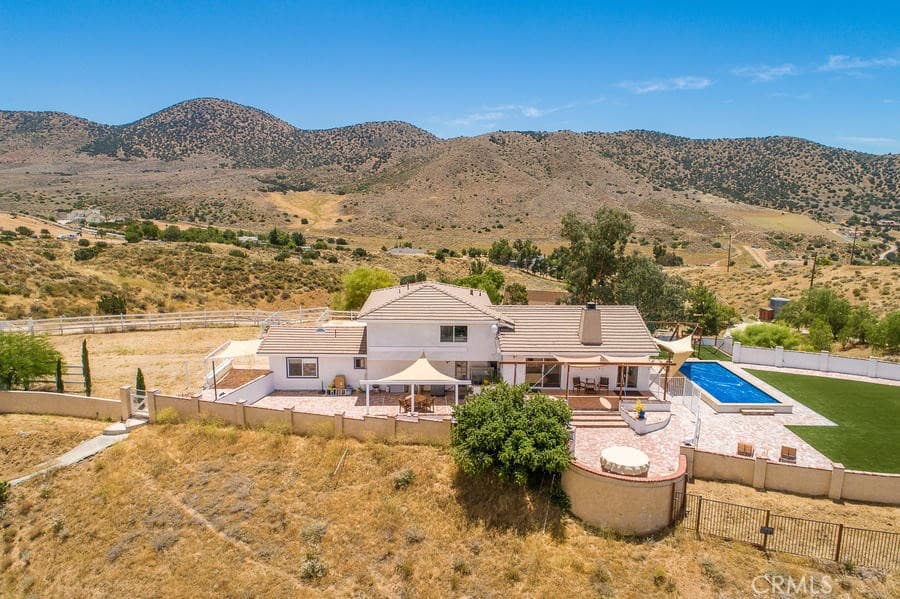 9175 Yucca Hills