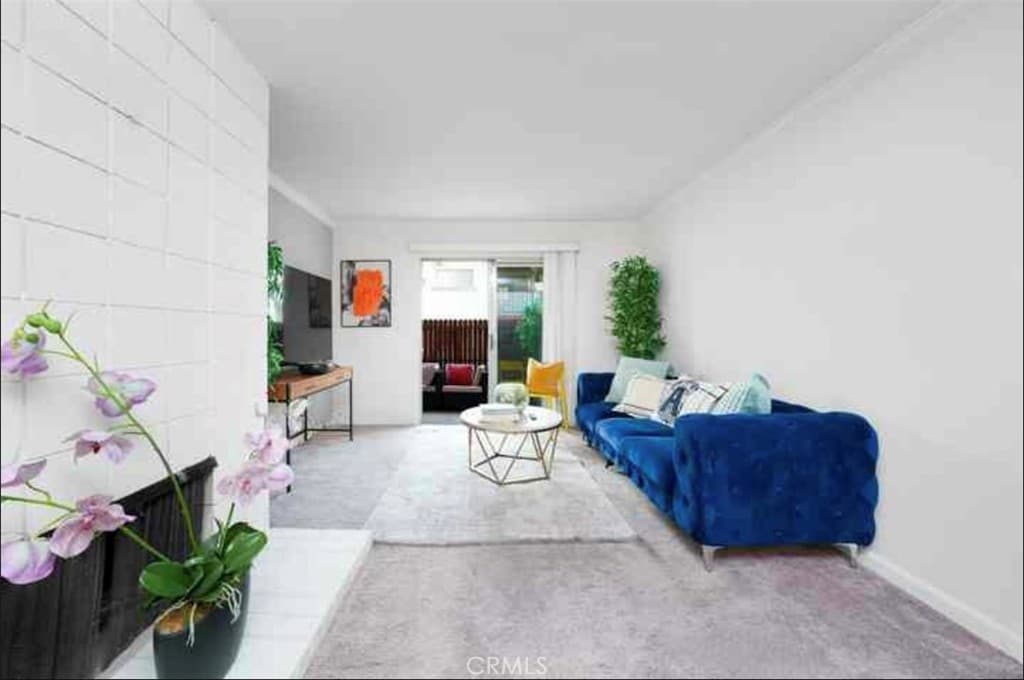 23617 Golden Springs