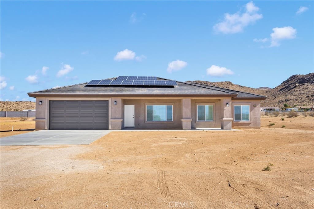 15561 Desert Star