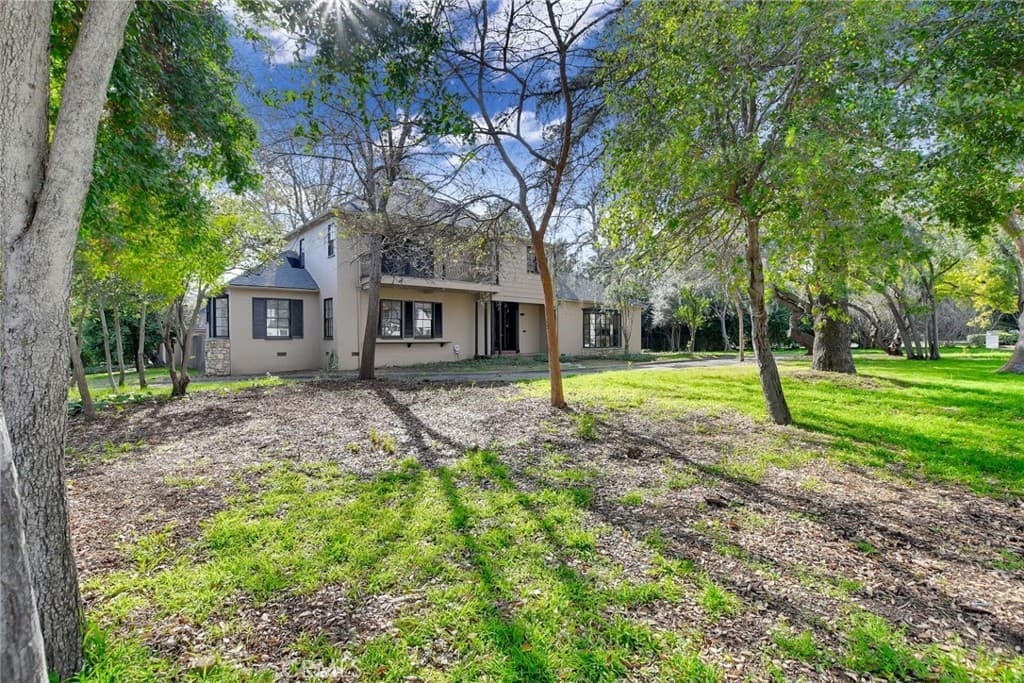3490 San Pasqual