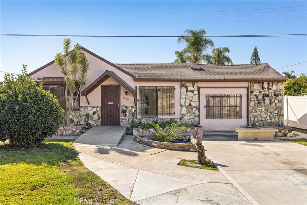 1210 W 134th