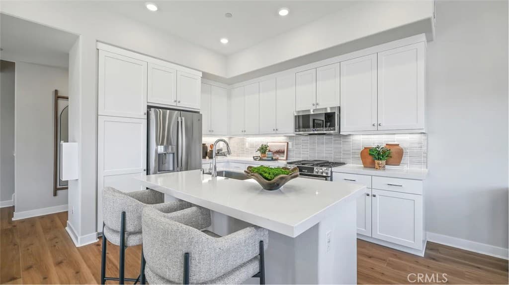 1275 Snowberry Place