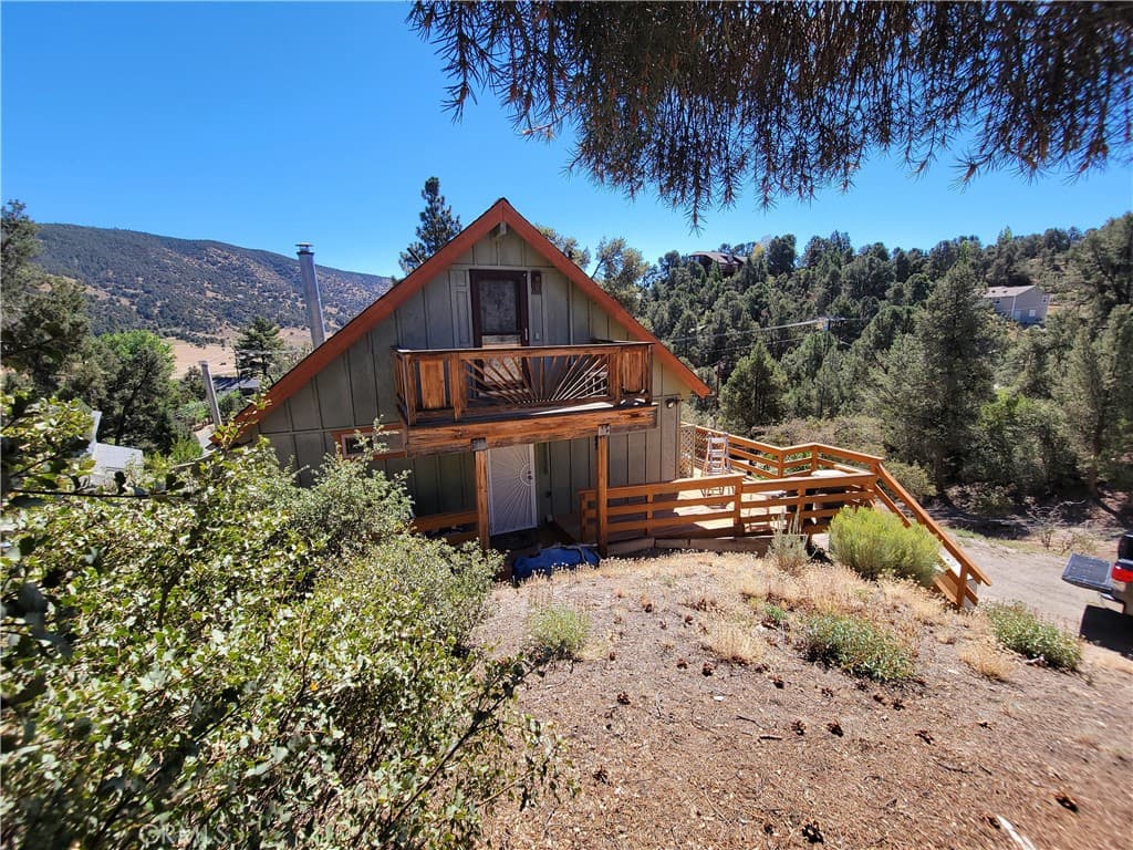1317 Leisure Lane