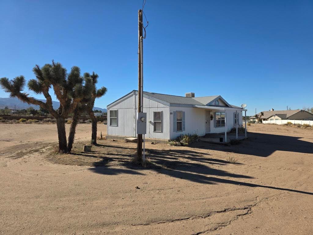 9572 Smith Road