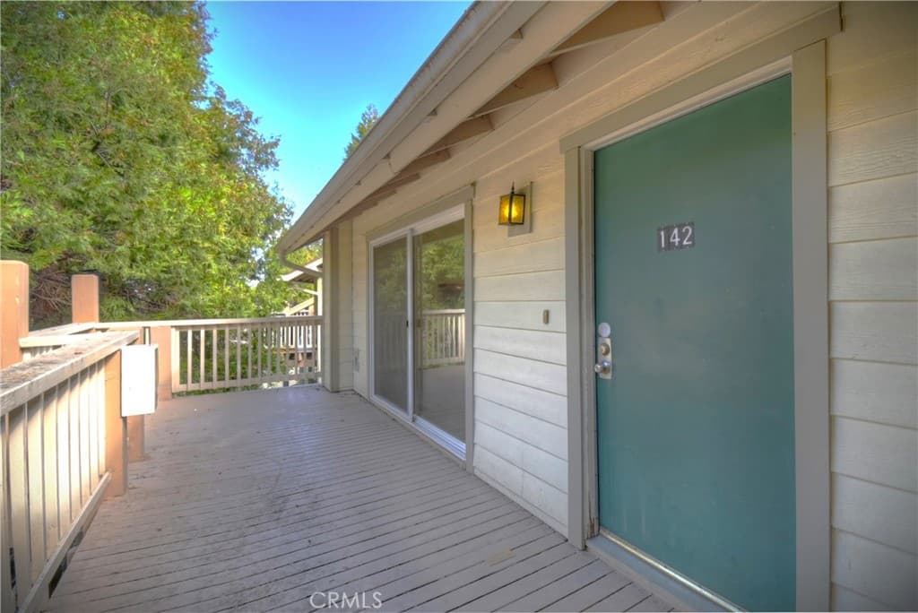 142 Rockledge Lane